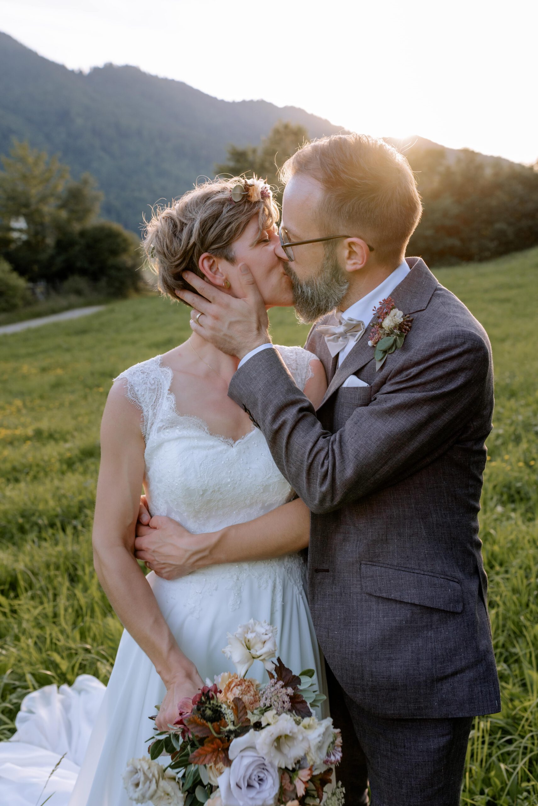 Hochzeitsfotograf Kaufbeuren, Brautpaar Stadlhochzeit